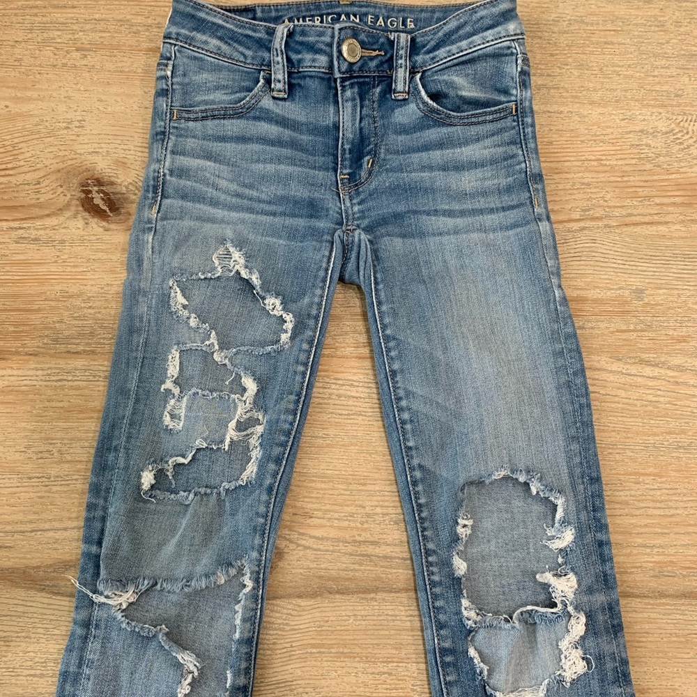 American Eagle Denim Ripped Jean Perfect Condition